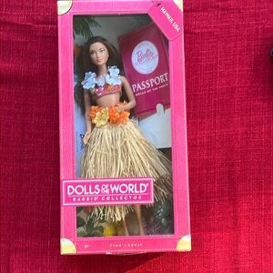 2012 Collectible Dolls of the World Barbie Hawaii - with box and accessories